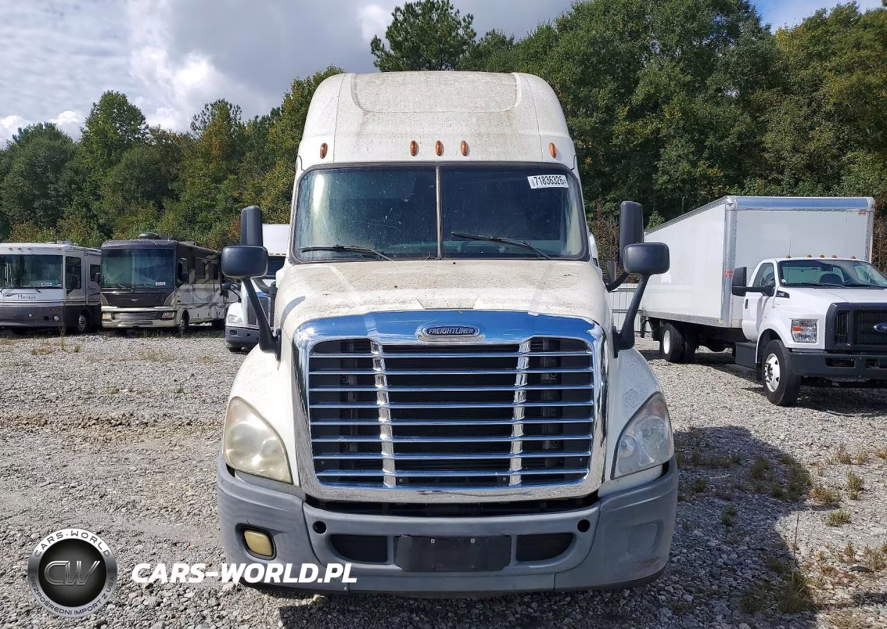 2015 Freightliner Cascadia 125 VIN:3AKJGLD56FSGR1436 - 5
