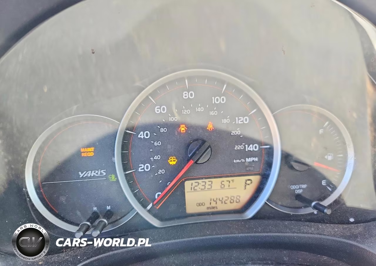 2013 Toyota Yaris 5-Door Le VIN:JTDKTUD39DD556995 - 9