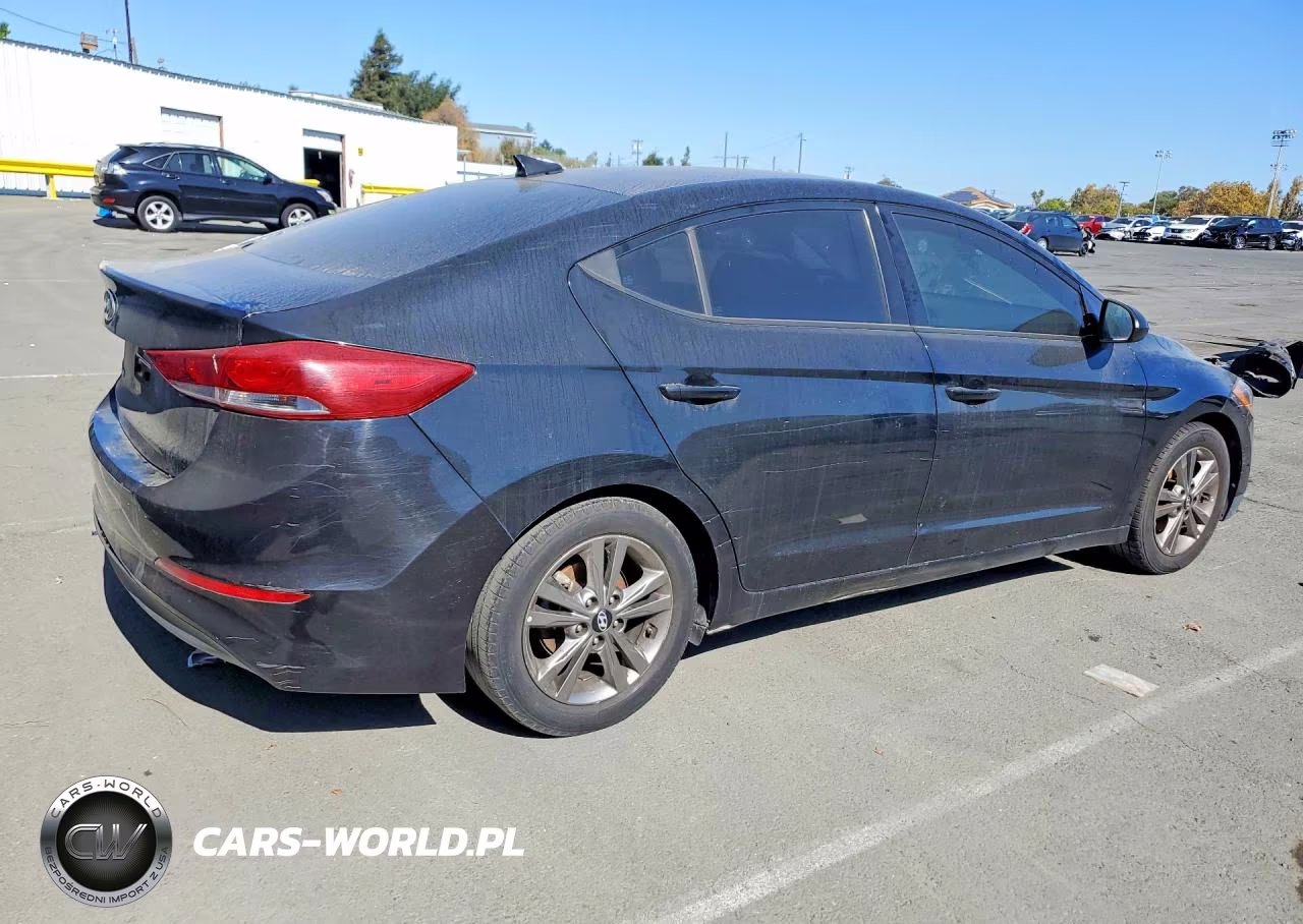 2018 Hyundai Elantra Sel VIN:5NPD84LF0JH291542 - 3