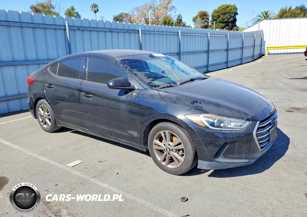 2018 Hyundai Elantra Sel VIN:5NPD84LF0JH291542 - 4
