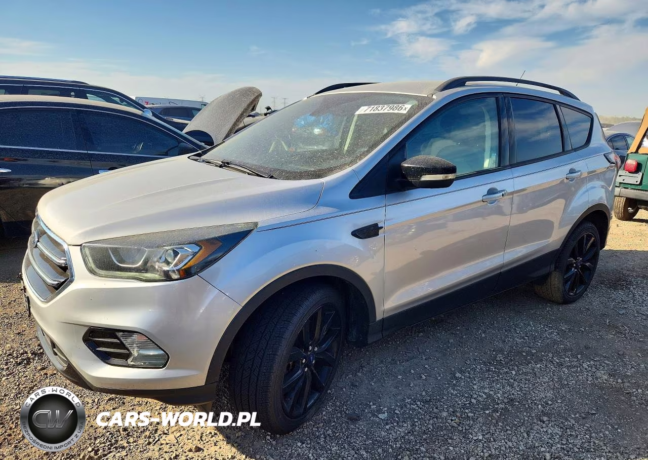 2017 Ford Escape Titanium – zdjęcie 1 z 12