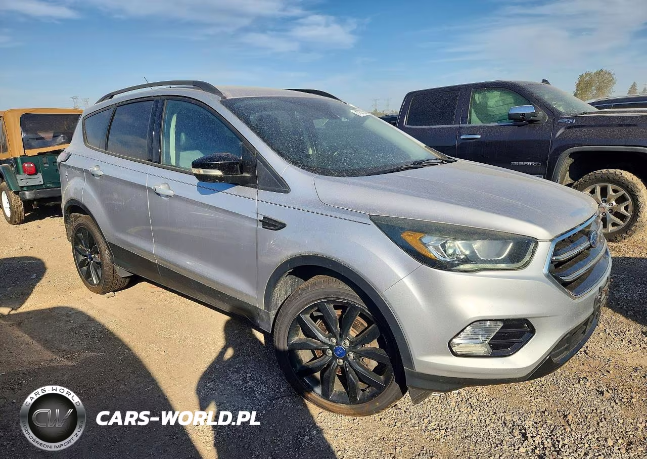 2017 Ford Escape Titanium VIN:1FMCU9JD5HUB41699 - 4