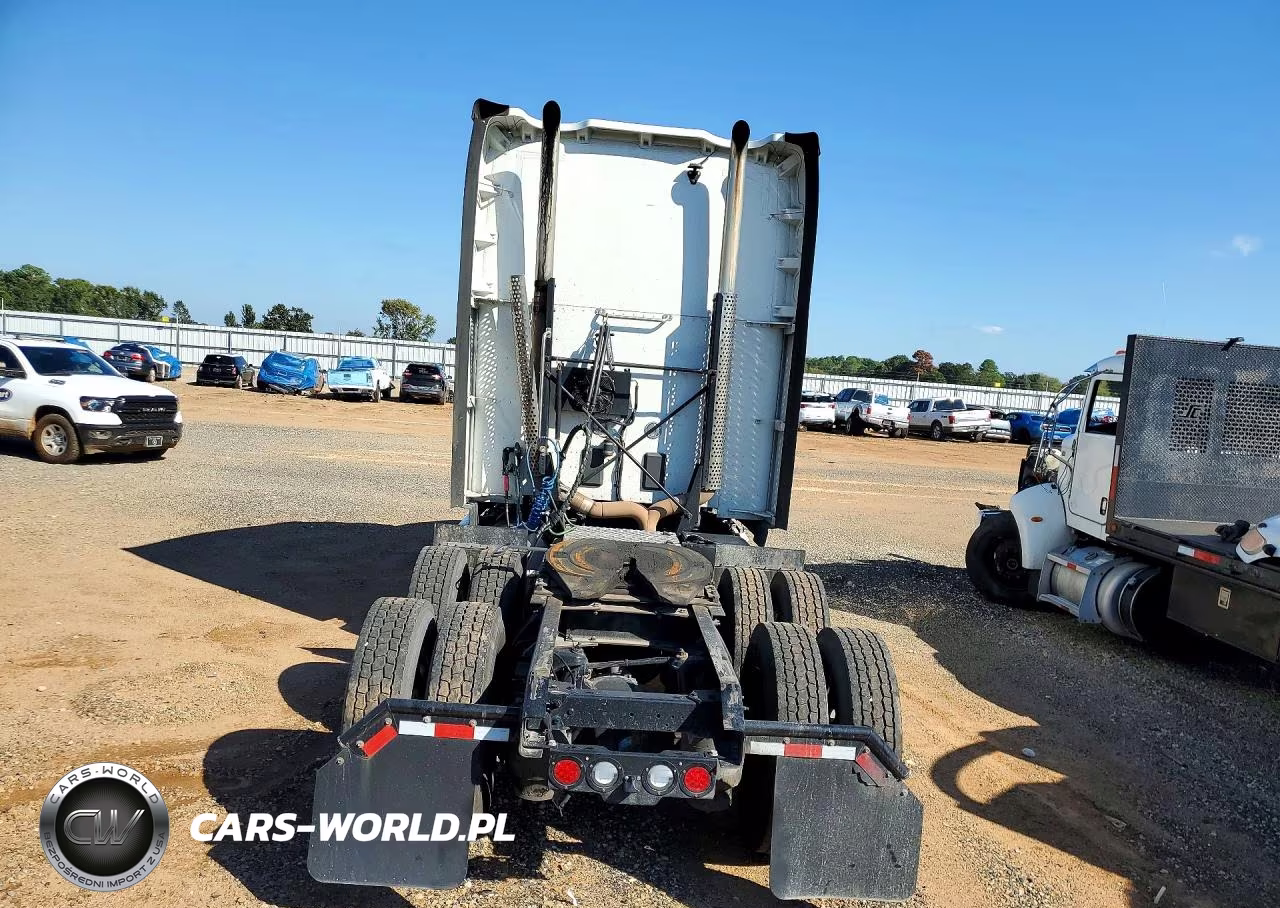 2023 Kenworth T680 Semi Truck VIN:1XKYD49X6PJ261513 - 6