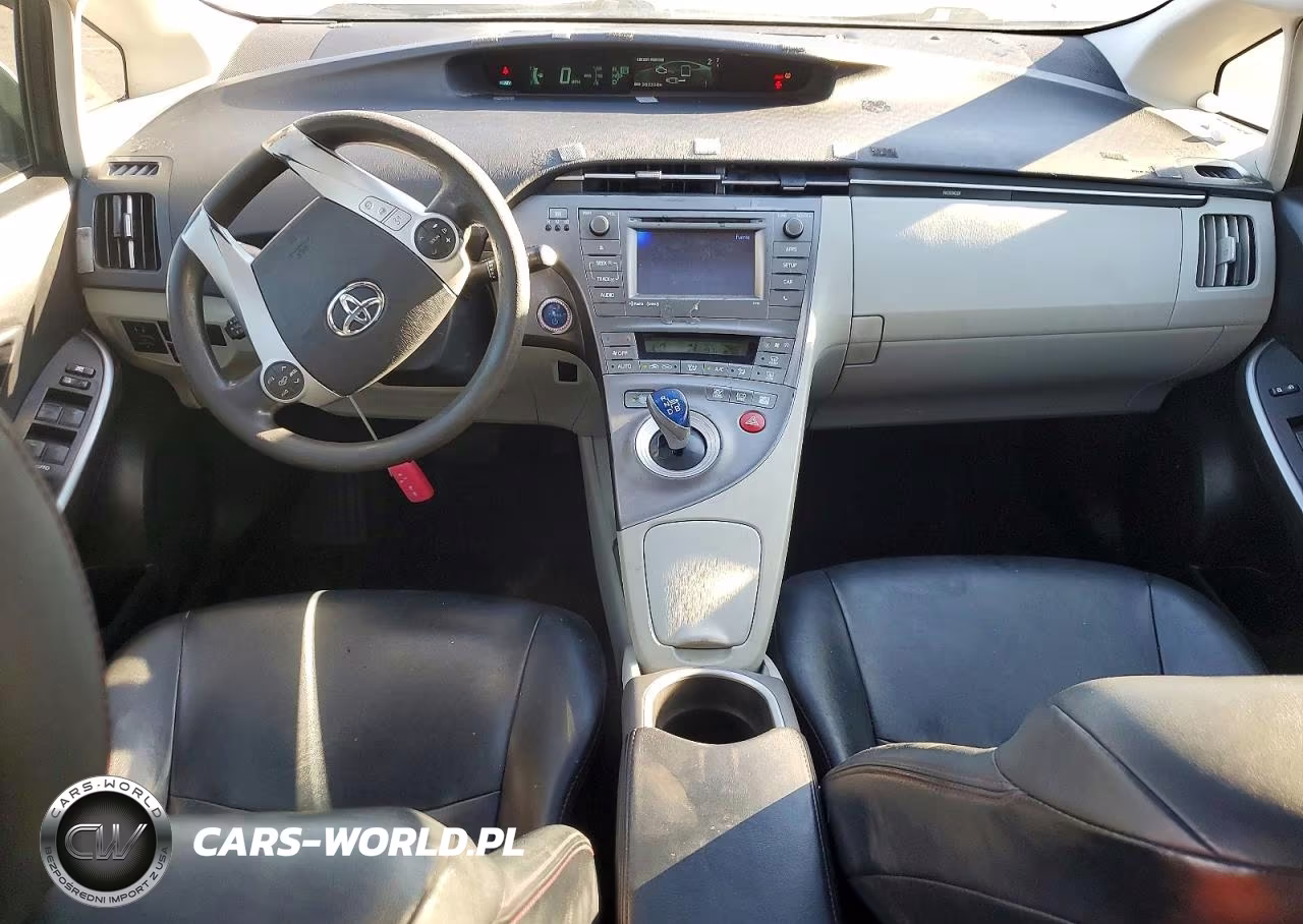 2012 Toyota Prius Three VIN:JTDKN3DU7C5481350 - 8
