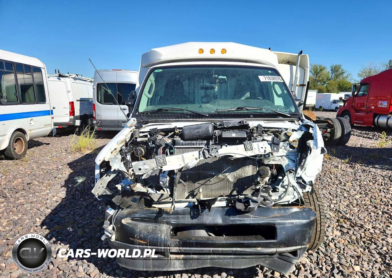 2024 Ford Econoline E350 Super Duty Cutaway Van VIN:1FDWE3FN3RDD42480 - 5