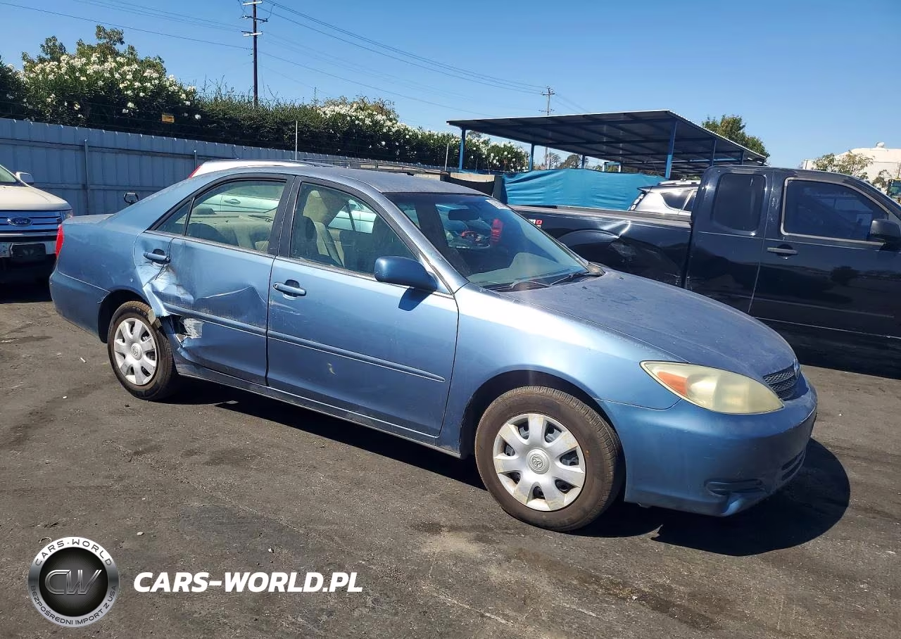 2004 Toyota Camry Le VIN:4T1BE32K44U801194 - 4