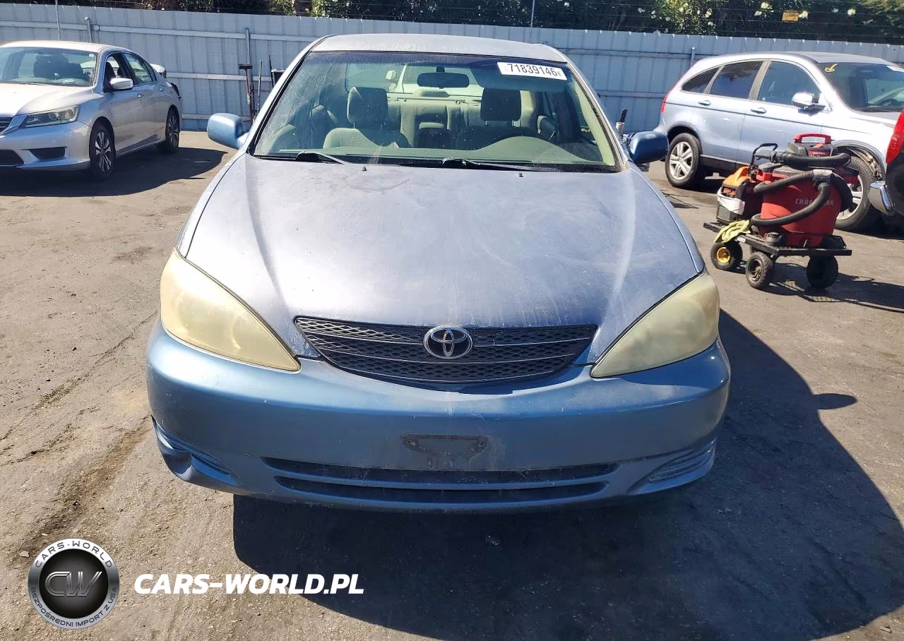 2004 Toyota Camry Le VIN:4T1BE32K44U801194 - 5