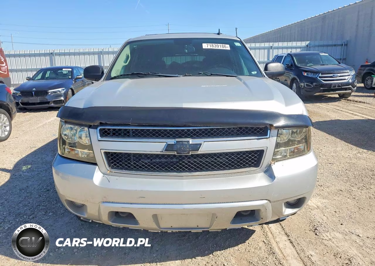 2010 Chevrolet Suburban K1500 Ls VIN:1GNUKHE35AR209512 - 5