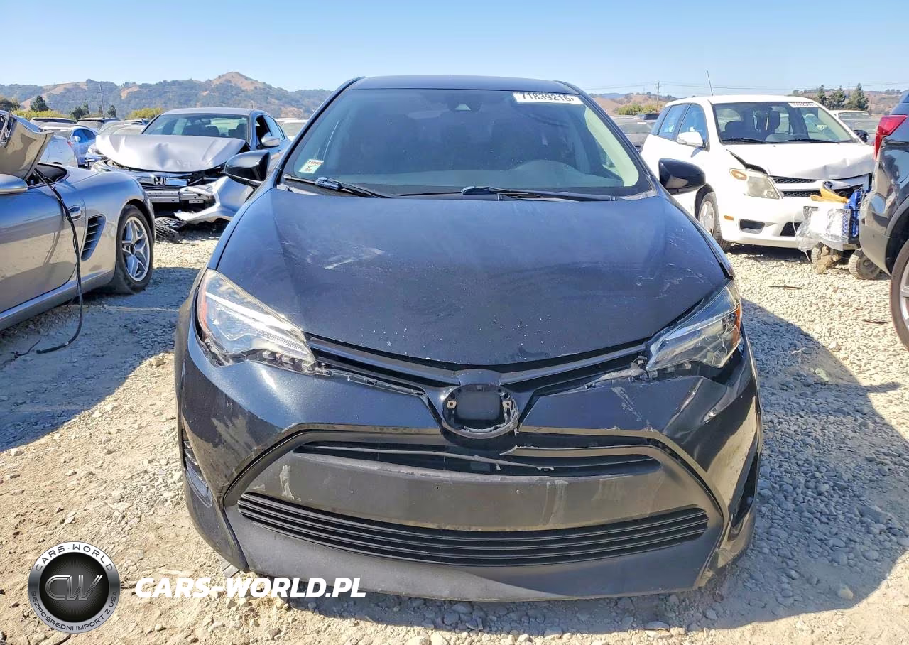 2017 Toyota Corolla Le VIN:2T1BURHE6HC871990 - 5
