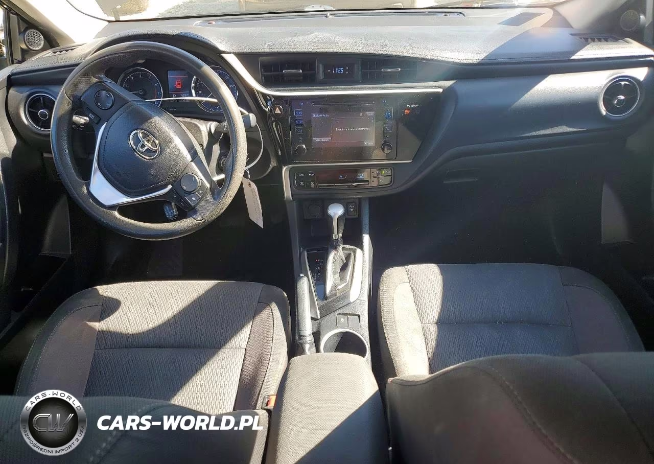 2017 Toyota Corolla Le VIN:2T1BURHE6HC871990 - 8