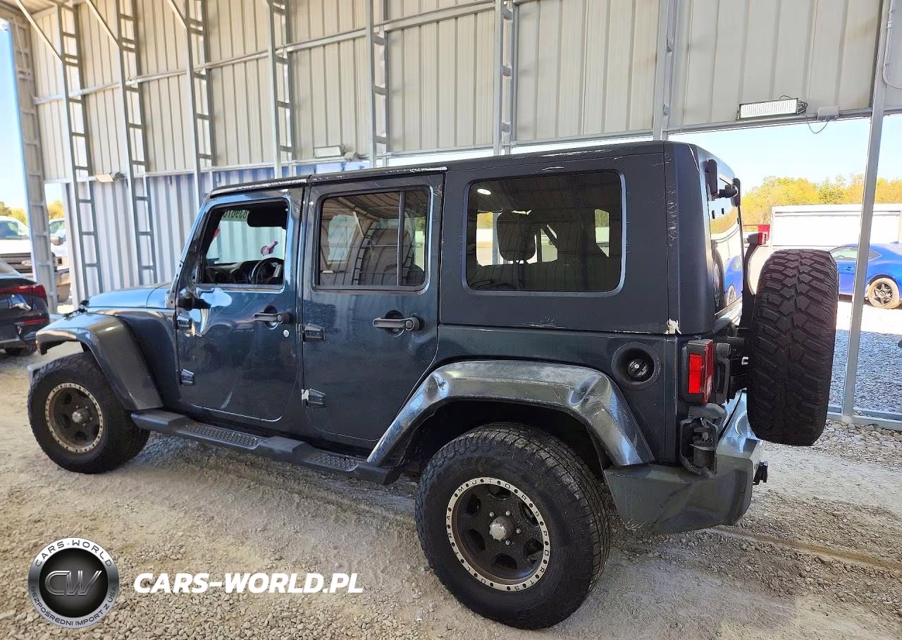 2008 Jeep Wrangler Unlimited Sahara VIN:1J4GA59138L557204 - 2