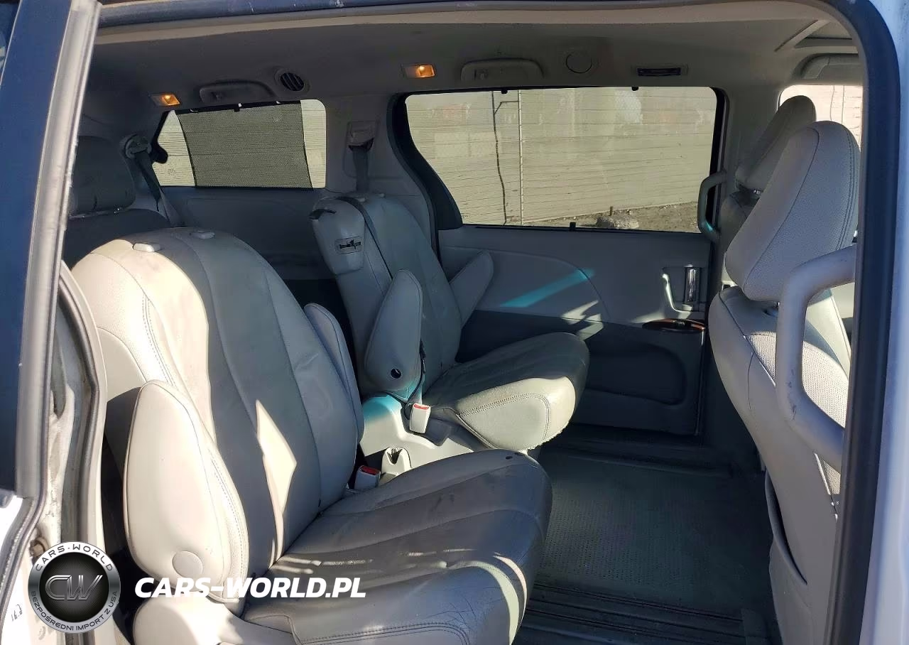 2014 Toyota Sienna Xle 8-Passenger VIN:5TDYK3DC1ES474174 - 11