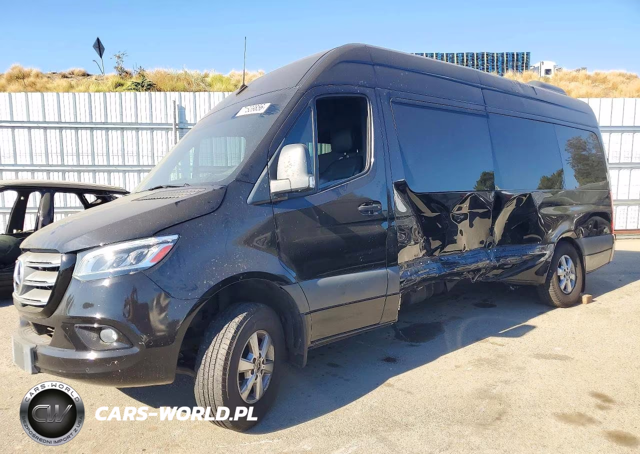 2019 Mercedes-Benz Sprinter 2500 VIN:W1Z40GHY7KT017827 - 1