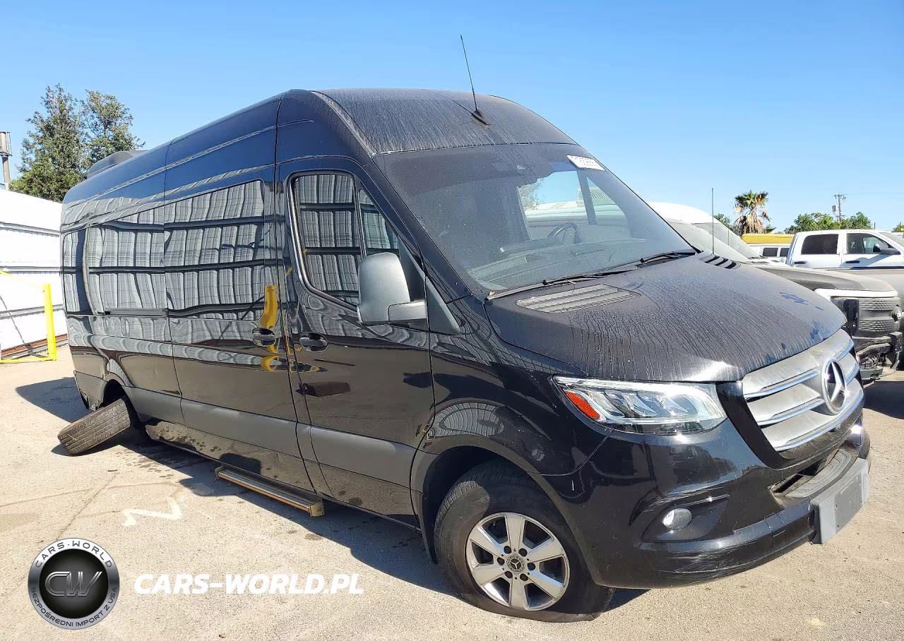 2019 Mercedes-Benz Sprinter 2500 VIN:W1Z40GHY7KT017827 - 4