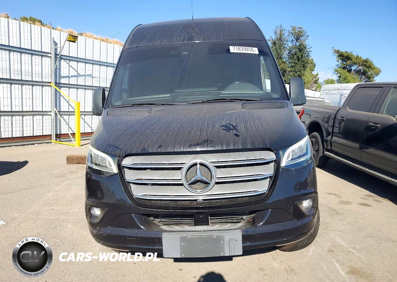2019 Mercedes-Benz Sprinter 2500 VIN:W1Z40GHY7KT017827 - 5