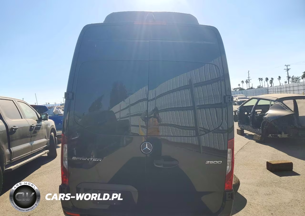 2019 Mercedes-Benz Sprinter 2500 VIN:W1Z40GHY7KT017827 - 6