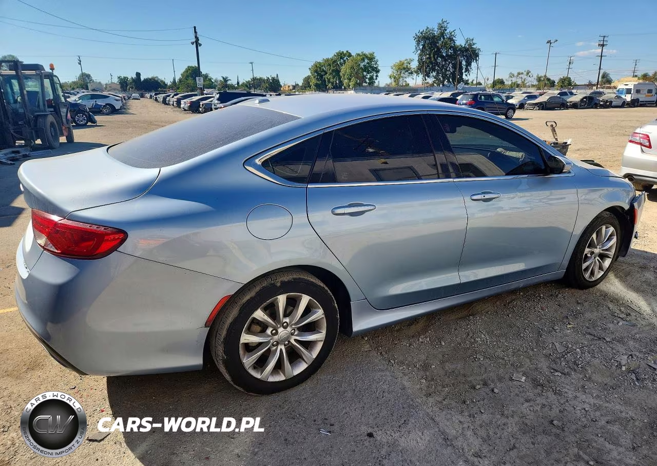 2015 Chrysler 200 C VIN:1C3CCCCG6FN653673 - 3