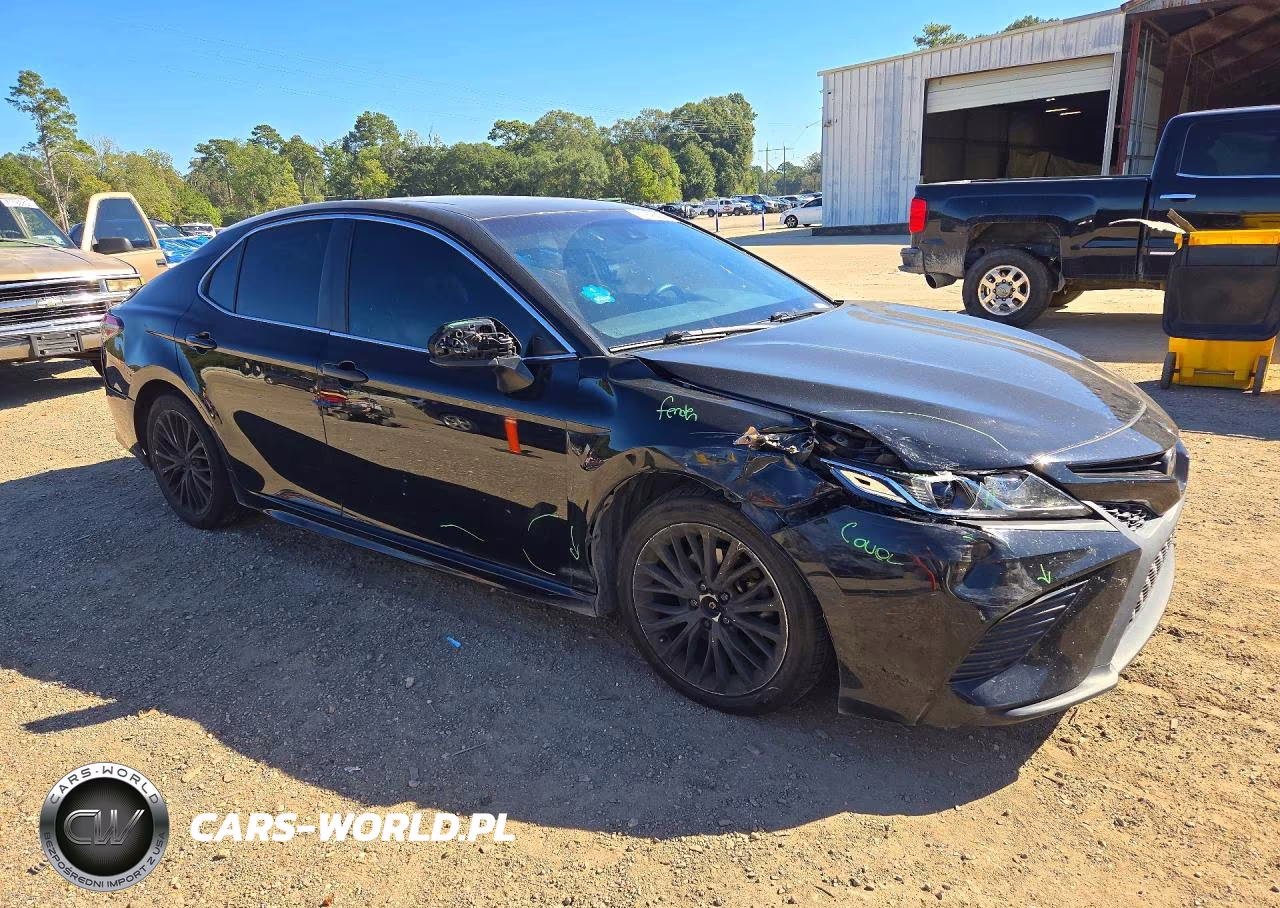 2019 Toyota Camry Se VIN:4T1B11HK9KU702262 - 4