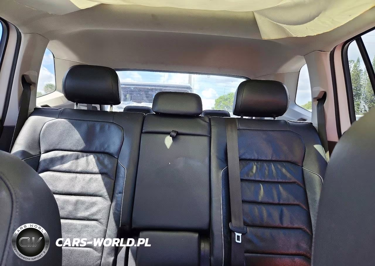 2018 Volkswagen Tiguan Sel Premium VIN:3VV5B7AX7JM120155 - 10