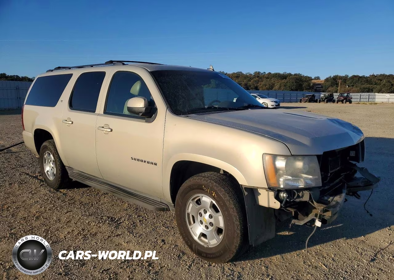 2011 Chevrolet Suburban K1500 Lt VIN:1GNSKJE30BR371256 - 4