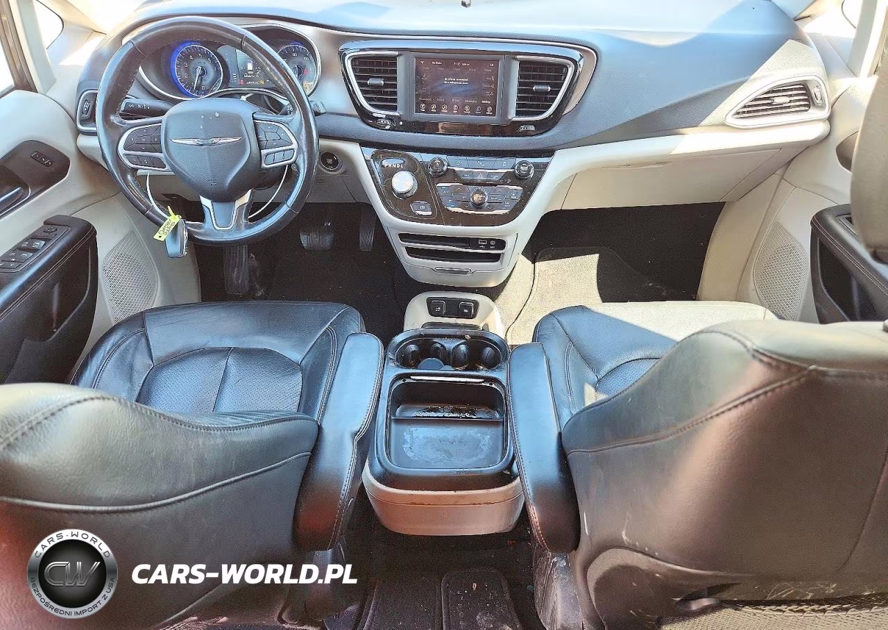 2020 Chrysler Pacifica Touring L VIN:2C4RC1BG1LR275384 - 8