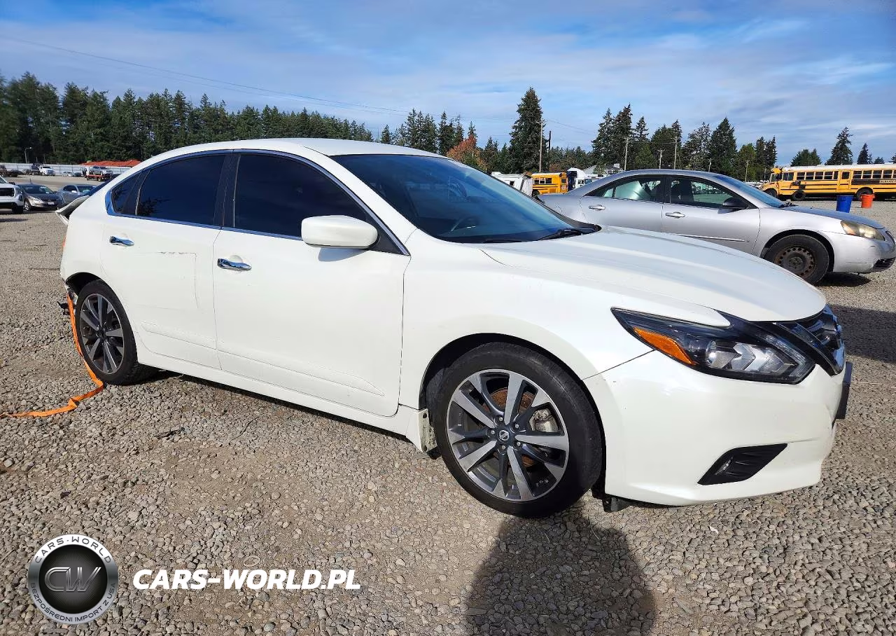 2017 Nissan Altima 2.5 Sr VIN:1N4AL3AP8HC116202 - 4