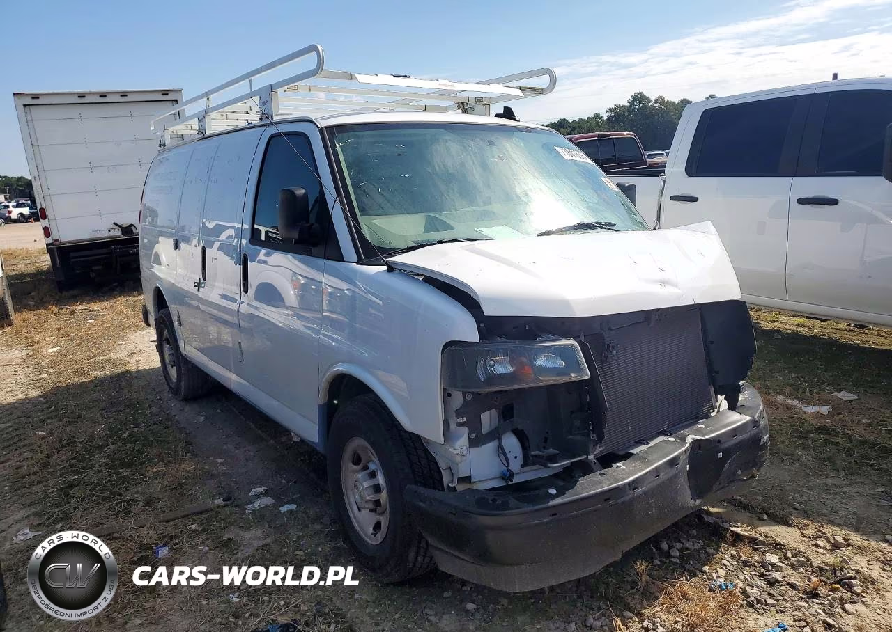 2024 Chevrolet Express G2500 VIN:1GCWGAFP9R1139017 - 4
