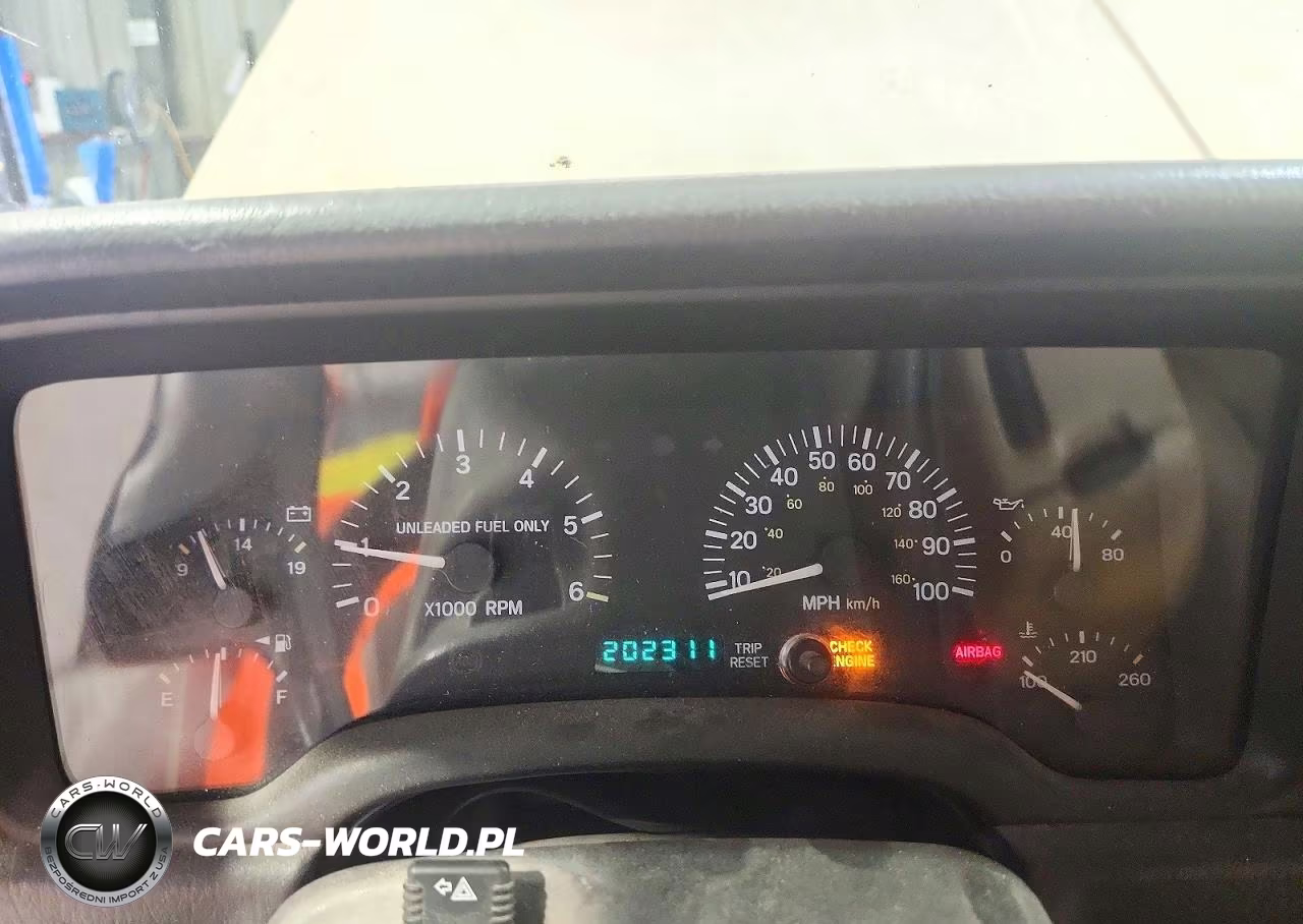 1999 Jeep Cherokee Sport VIN:1J4FF68S2XL529244 - 9
