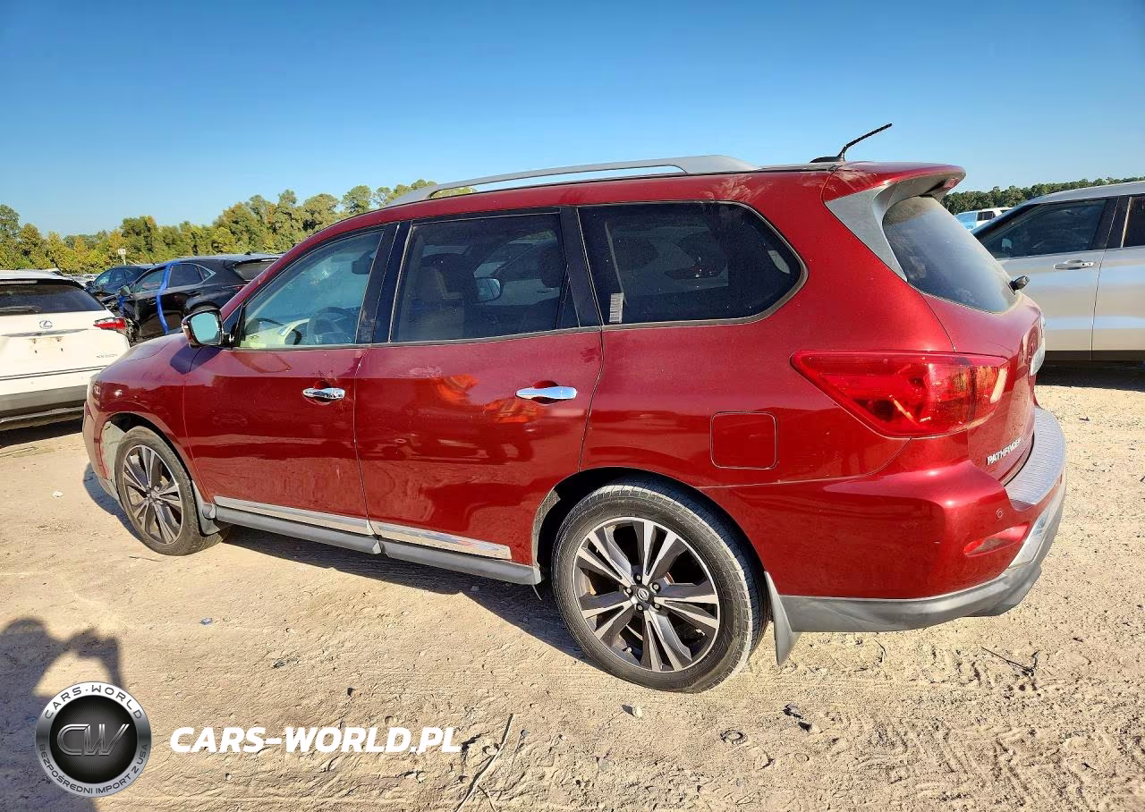 2017 Nissan Pathfinder Platinum VIN:5N1DR2MM0HC622099 - 2