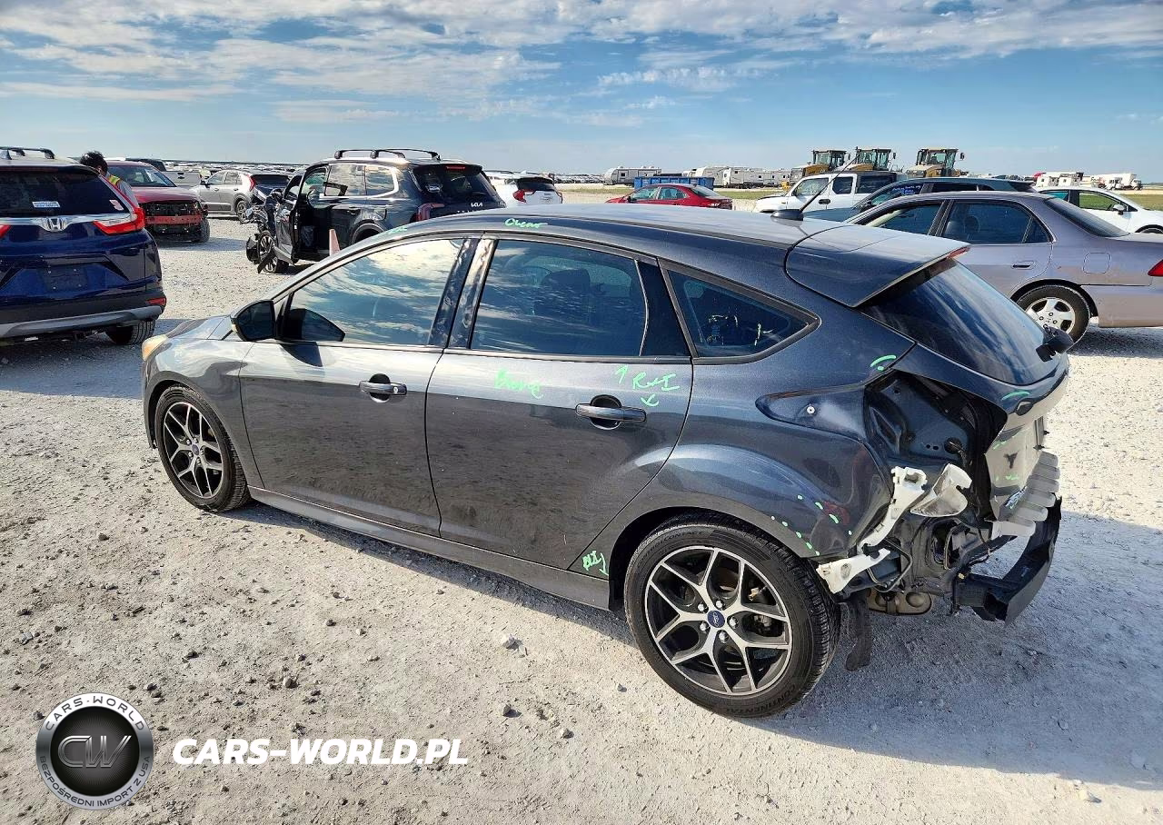 2016 Ford Focus Se VIN:1FADP3K22GL387288 - 2