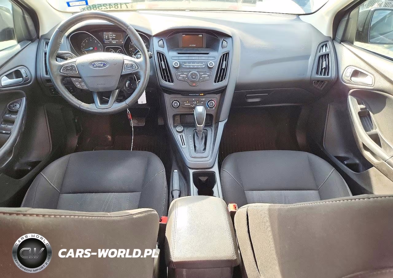 2016 Ford Focus Se VIN:1FADP3K22GL387288 - 8