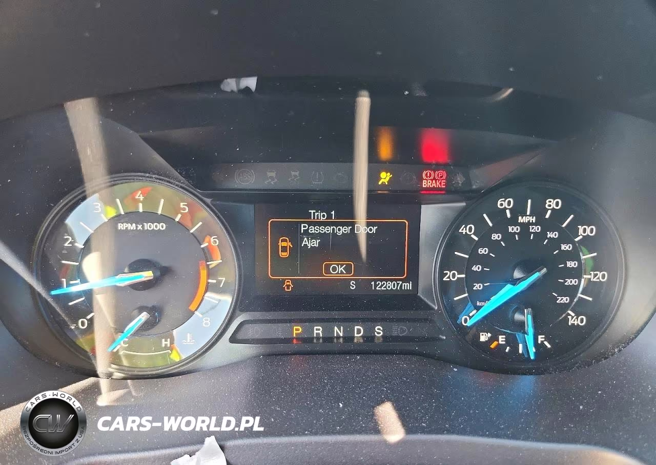 2018 Ford Explorer VIN:1FM5K7B84JGB87064 - 9