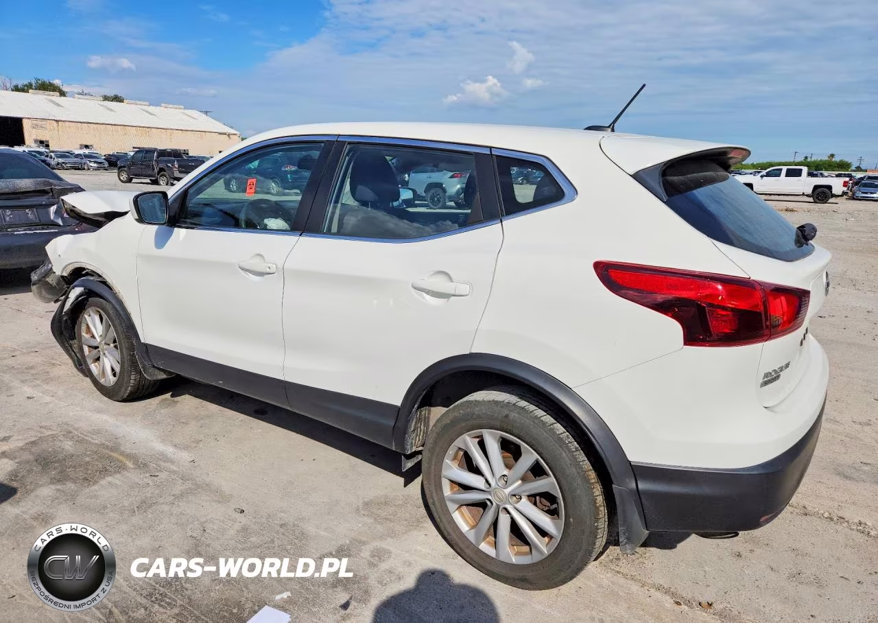 2018 Nissan Rogue Sport S VIN:JN1BJ1CPXJW185132 - 2