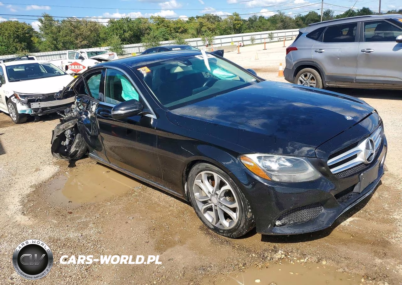 2016 Mercedes-Benz C 300 VIN:55SWF4JB5GU173443 - 4