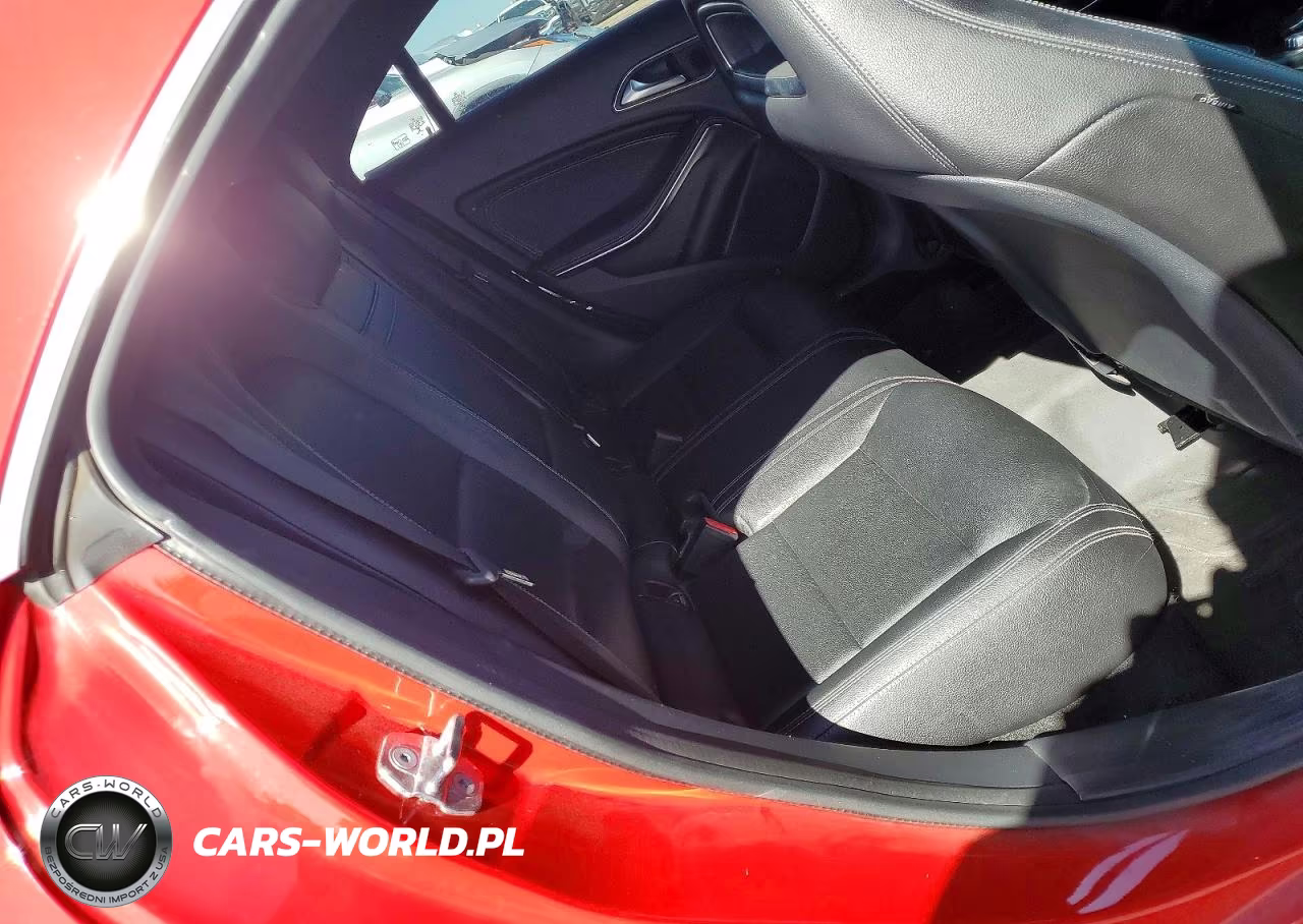 2019 Mercedes-Benz Cla 250 VIN:WDDSJ4EB2KN721911 - 10