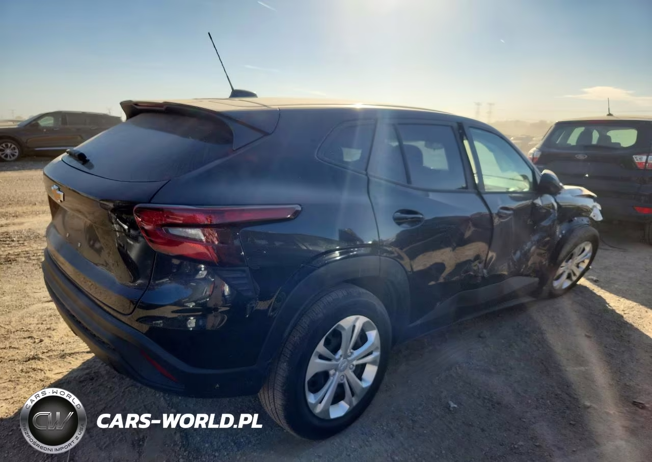 2025 Chevrolet Trax Ls VIN:KL77LFEP7SC266709 - 3