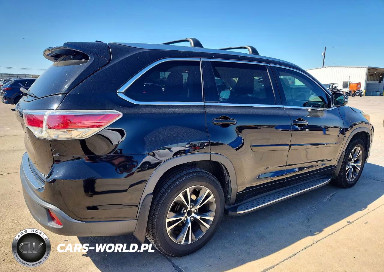 2016 Toyota Highlander Xle VIN:5TDKKRFH0GS135751 - 3