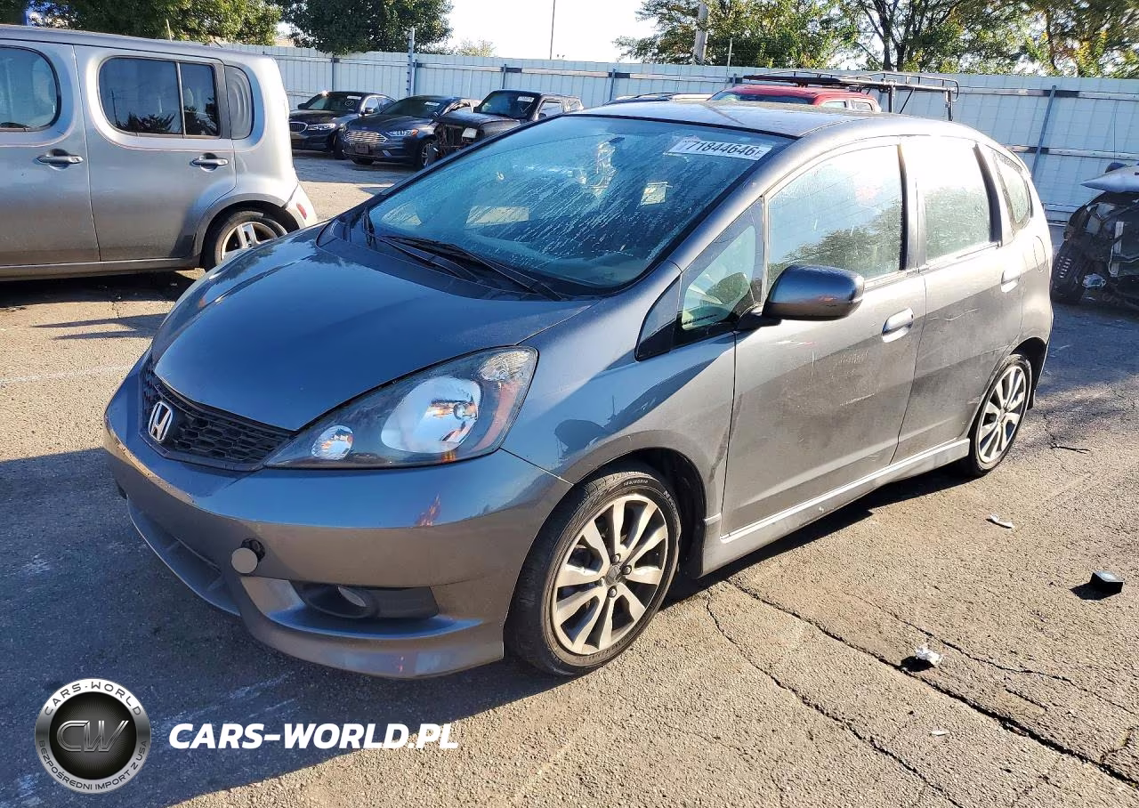 2013 Honda Fit Sport VIN:JHMGE8H53DC043183 - 1
