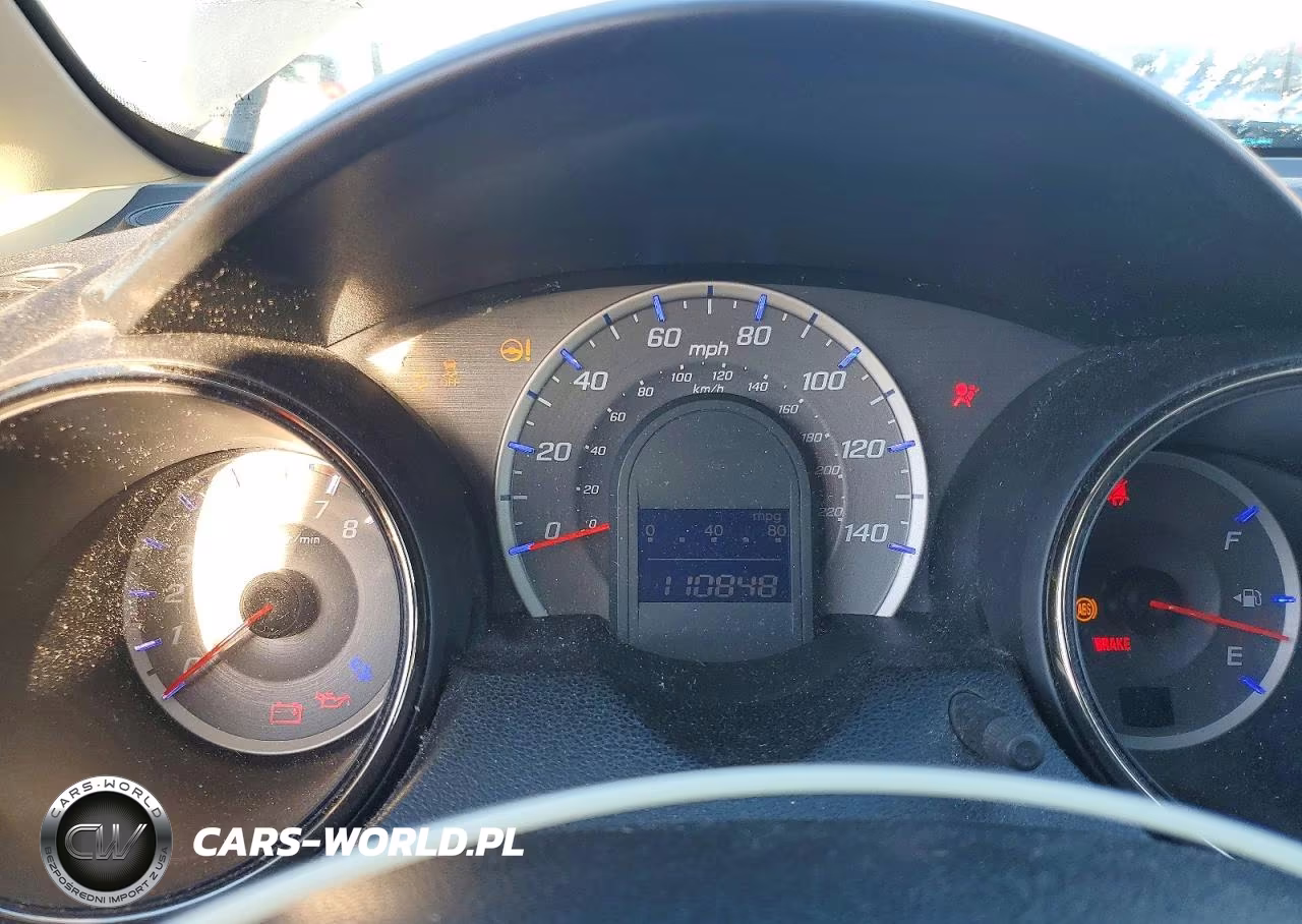 2013 Honda Fit Sport VIN:JHMGE8H53DC043183 - 9