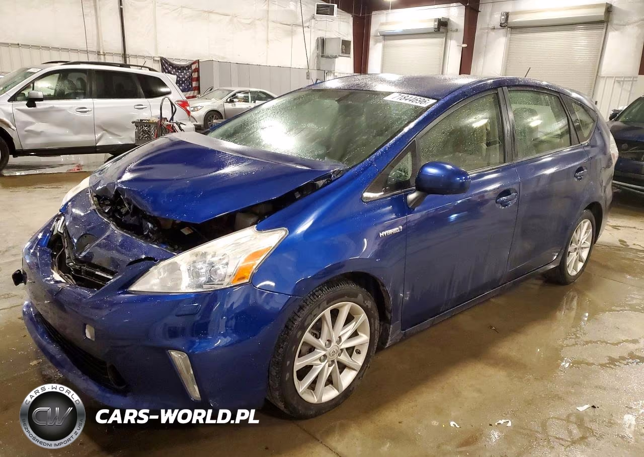 2013 Toyota Prius V Five