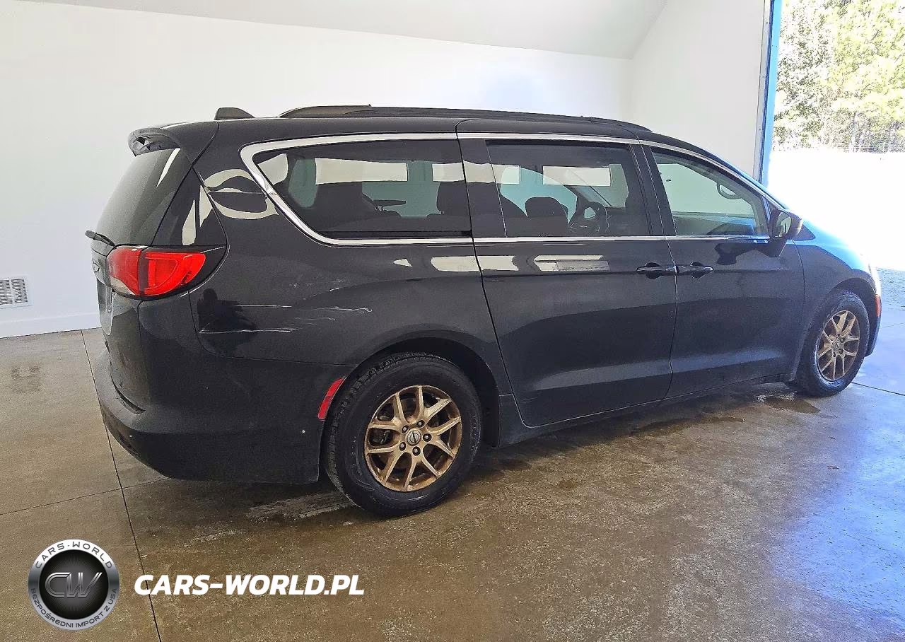 2021 Chrysler Voyager Lxi VIN:2C4RC1DGXMR539426 - 3