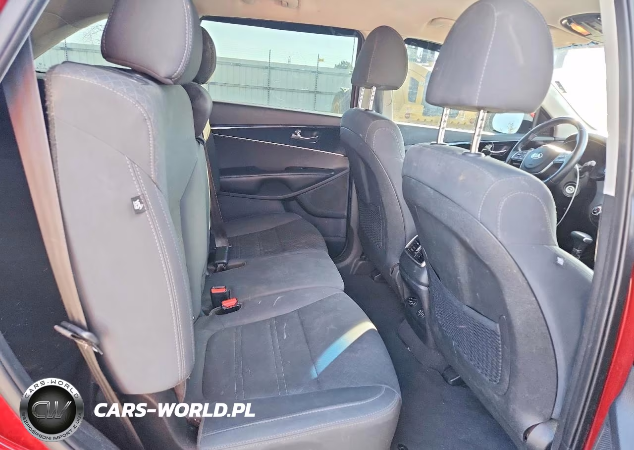 2019 Kia Sorento Lx VIN:5XYPGDA31KG518397 - 11