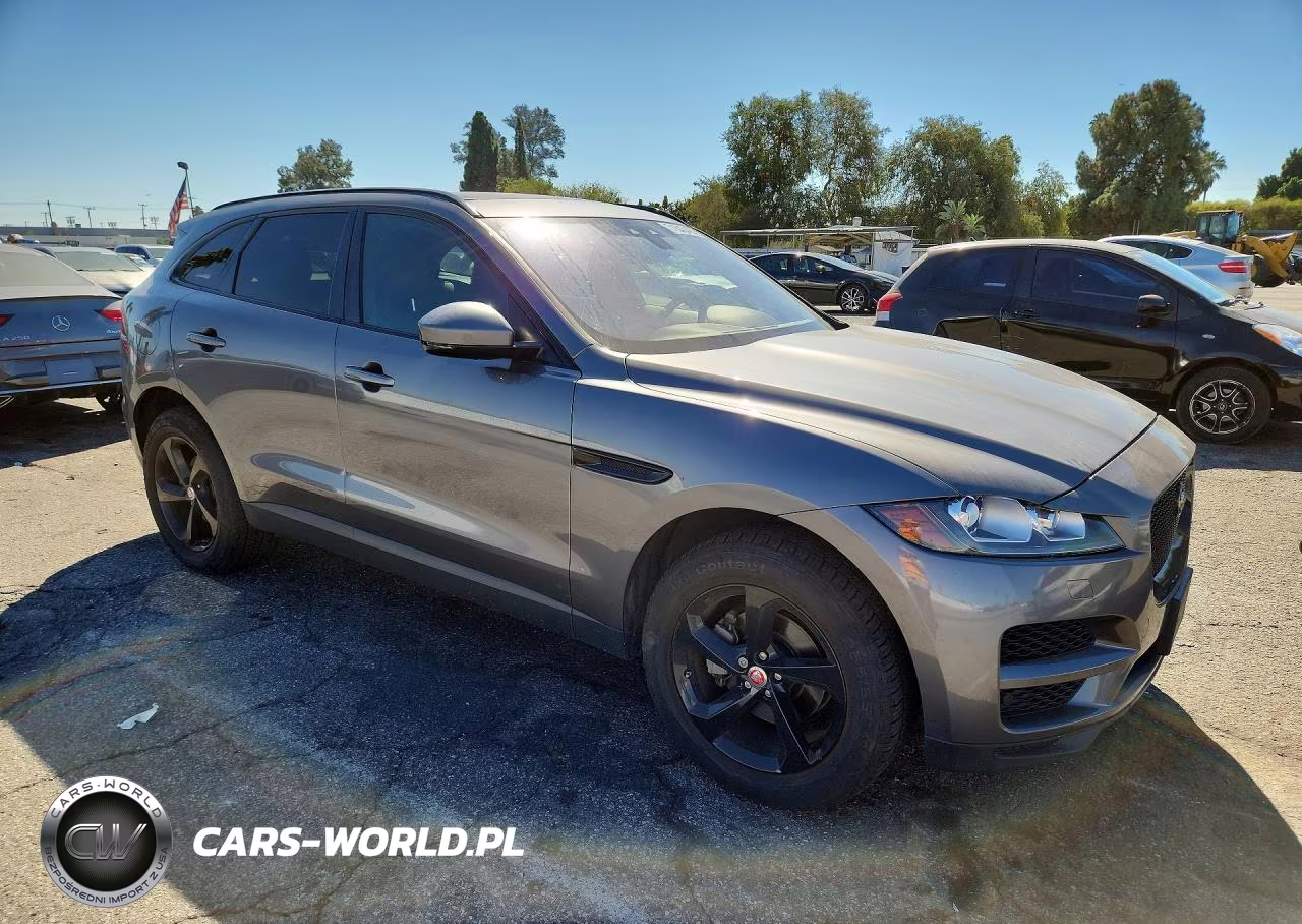 2018 Jaguar F-Pace Prestige VIN:SADCK2FX3JA281637 - 4