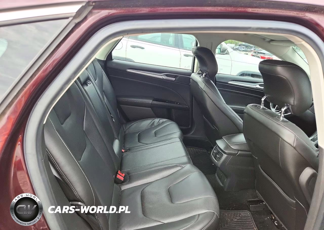 2013 Ford Fusion Titanium VIN:3FA6P0K91DR207302 - 10