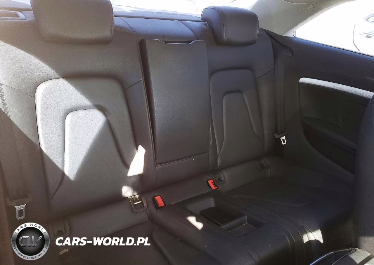 2012 Audi A5 Premium VIN:WAUCFAFR2CA006286 - 10