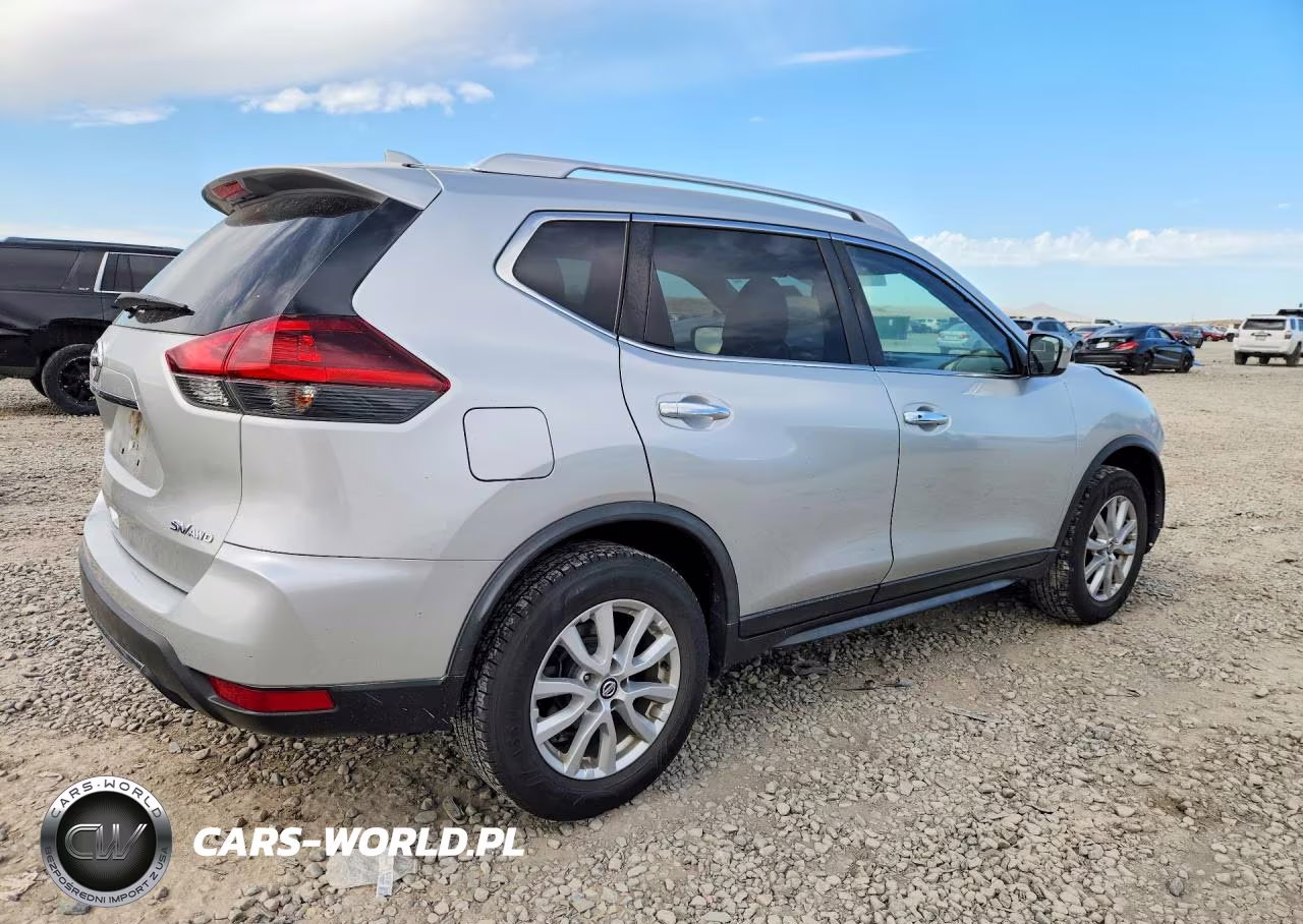 2018 Nissan Rogue Sv VIN:JN8AT2MV8JW344112 - 3