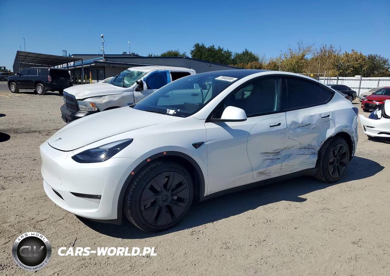 2025 Tesla Model Y – zdjęcie 1 z 12