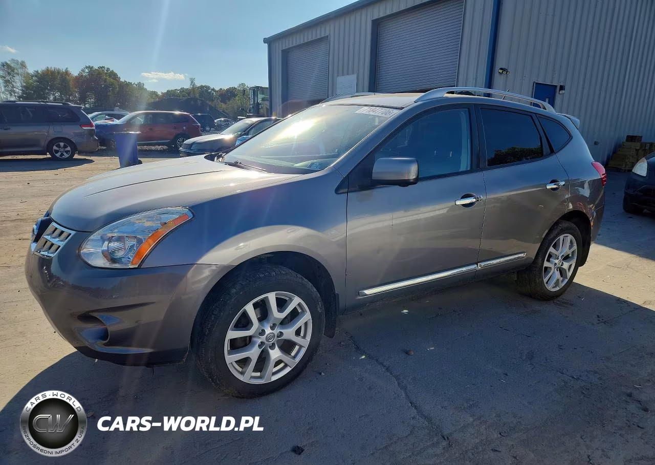 2013 Nissan Rogue S – zdjęcie 1 z 12
