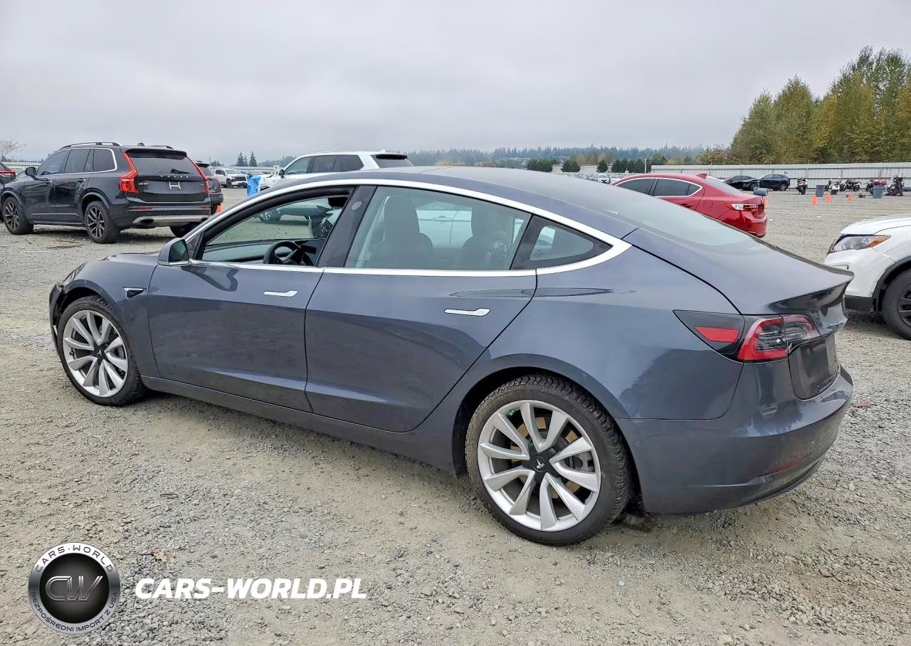 2018 Tesla Model 3 VIN:5YJ3E1EB9JF185361 - 2