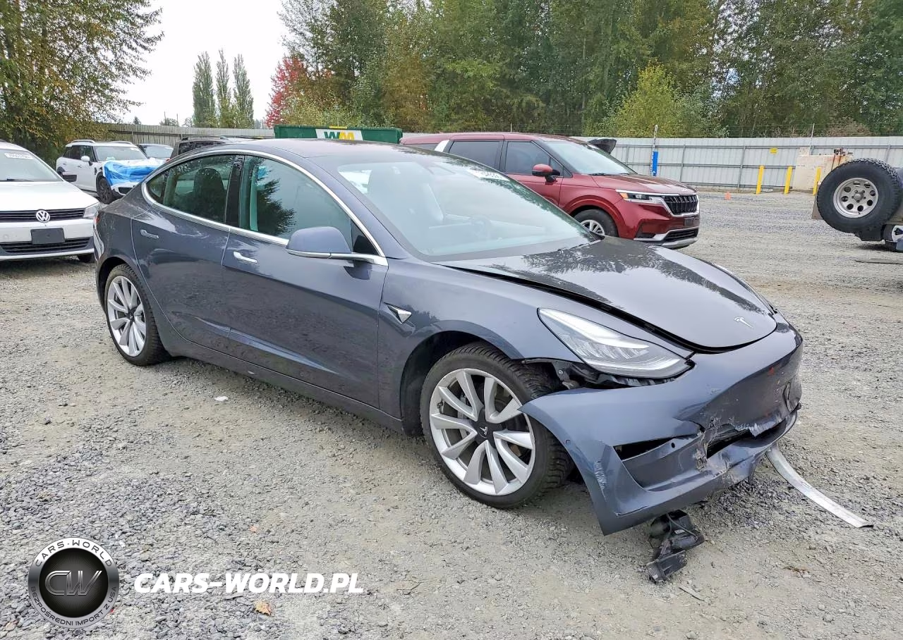 2018 Tesla Model 3 VIN:5YJ3E1EB9JF185361 - 4